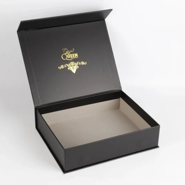Custom Magnetic Closure Boxes with Foil Gold Print