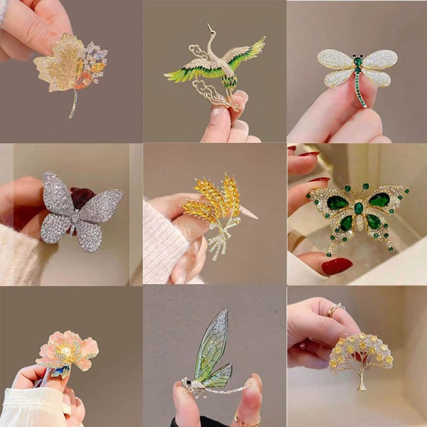 Custom Vintage Metal Flower Brooch Lapel Pins for Men and Women Butterfly Button Zinc Alloy Stainless Steel Poppy Gold
