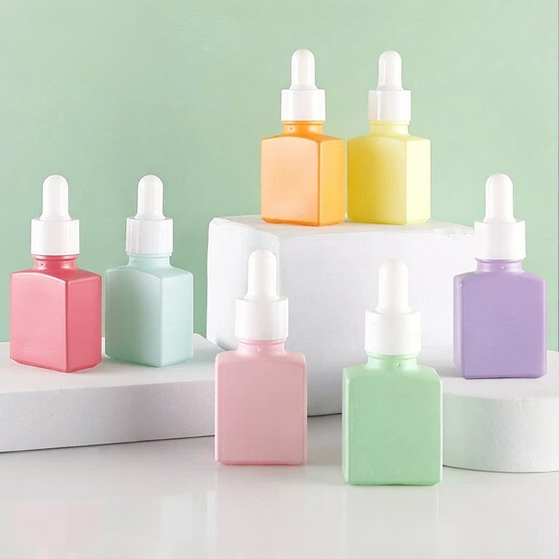 15ML Custom Colored Glass Square Dropper Bottles Wholesale