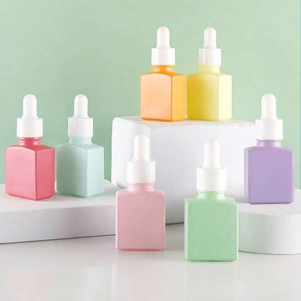 15ML Custom Colored Glass Square Dropper Bottles Wholesale